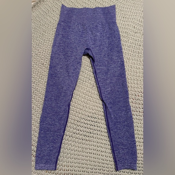 Matching long sleeve crop top & legging workout set - Picture 3 of 4